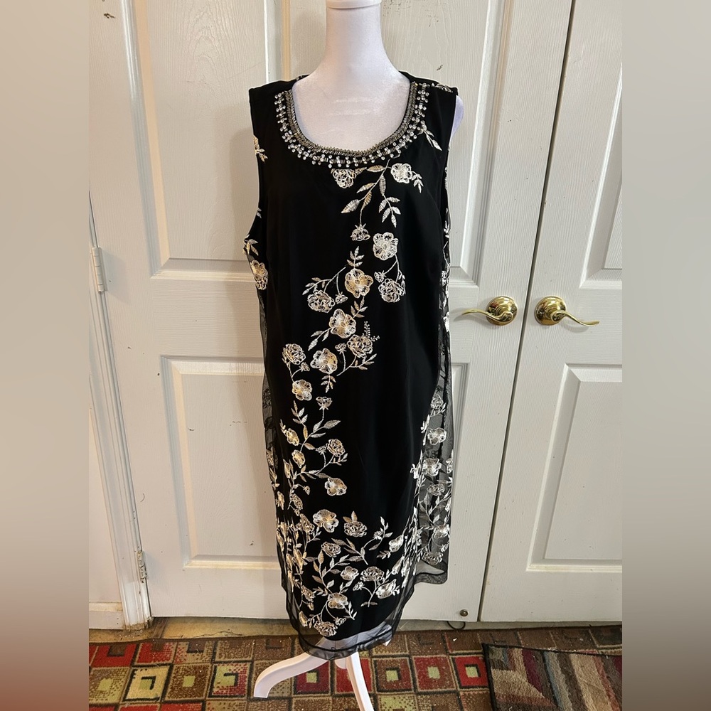 Roz & Ali embroidered cocktail dress, size 20